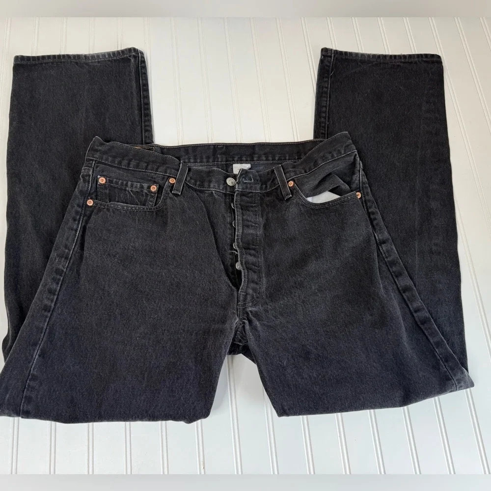 Levi's 501 Black Straight Denim Jeans Men 36x32 Strauss WPL 423 Button Fly. 765
